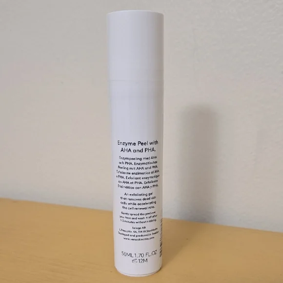 Enzyme Peel and Day Cream Set - White